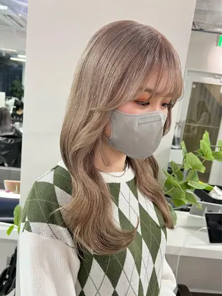 ミディアム カラー sio.nail&eyebrow salon shimokitazawa2号店所属・nailist mana𖤐´-のネイルデザイン