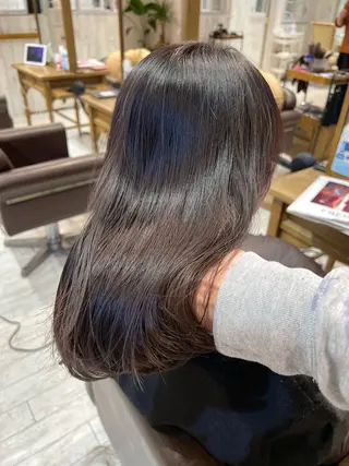 セミロング ハイレイヤー/顔周り /レイヤーカットのヘアスタイル