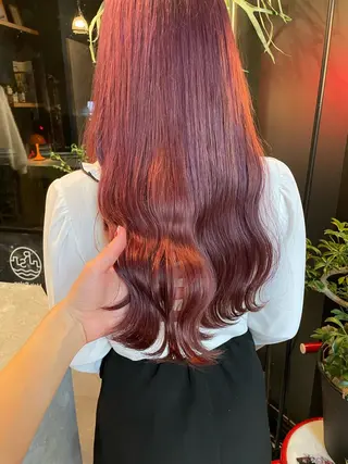 ロング カラー RINOSHORES YOKOHAMA.日本大通り店所属・ハイトーン nagisaのヘアスタイル