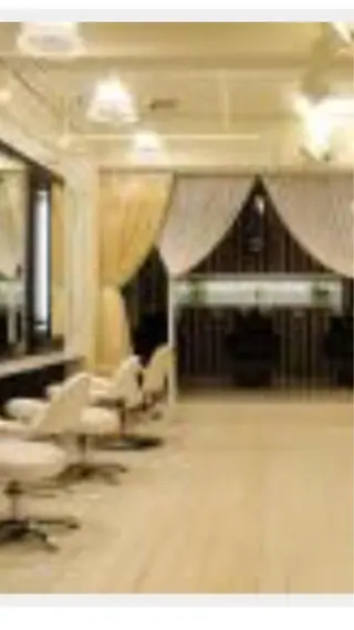 aJyu アジュ所属・漢方温熱まつげ眉毛 痛いドライヘッドスパのマツエク・マツパデザイン