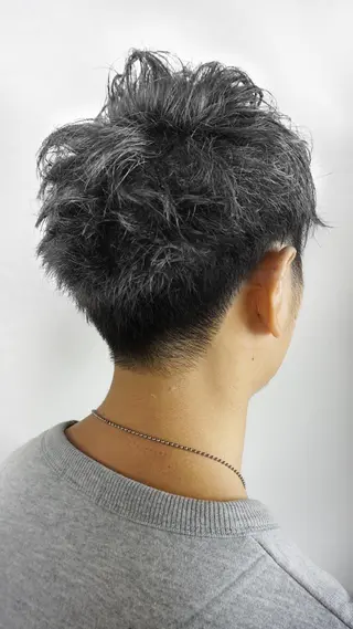 メンズ Shelltie Fiel (シェルティフィエル)所属・次世代シールエクステ 錦糸町 小泉 朋之のヘアスタイル