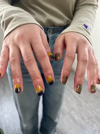 ネイル une／YUKINA 🫧大人nuanceのネイルデザイン