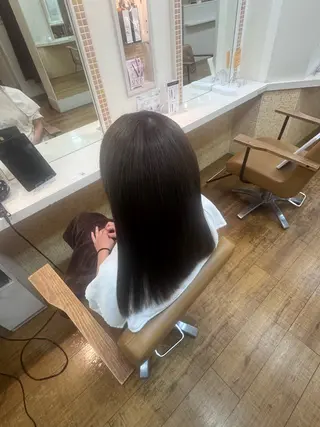 セミロング KAMI-YU所属・森 千明のヘアスタイル