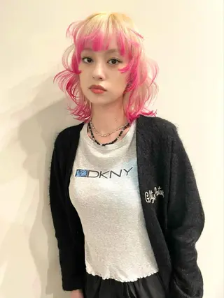 ミディアム カラー SALOWIN所属・ブリーチ🔑 ボブ✨レイヤーのヘアスタイル