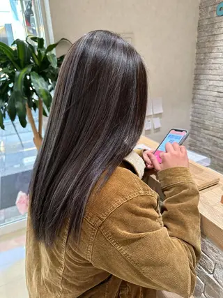 ロング カラー 山本　尚輝 🐶ハイライト🐶のヘアスタイル