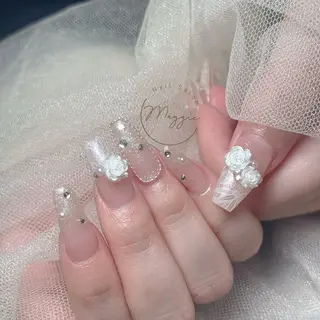 ネイル Maggie Nail🦩のネイルデザイン