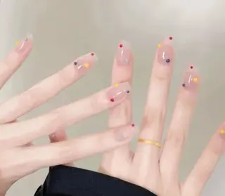 ネイル 高木 維麗絲のネイルデザイン