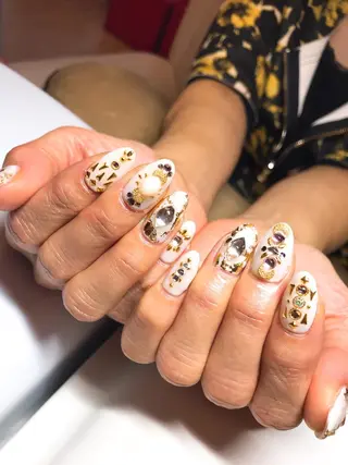 ネイル 木槿所属・吉冨 光恵のネイルデザイン