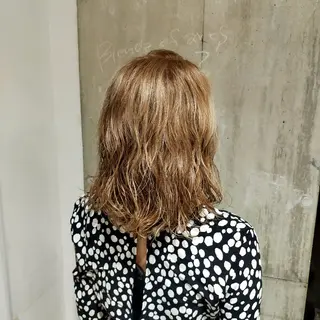 パーマ ミディアム 和佐 ももえのヘアスタイル