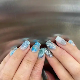 ネイル カンナ【Y2Kネイル /コーンロウ】のネイルデザイン