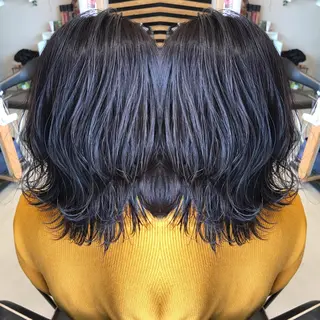 ショート カラー 大久保 隆蔵のヘアスタイル