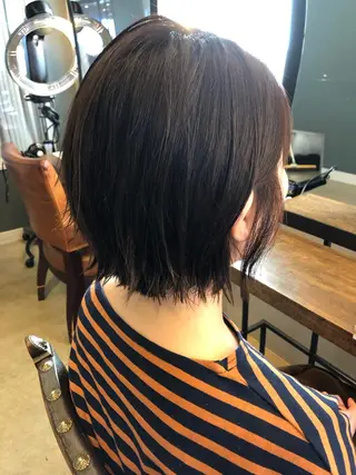ミディアム カラー 相原 美咲のヘアスタイル
