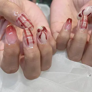 ネイル 内田 里穂のネイルデザイン