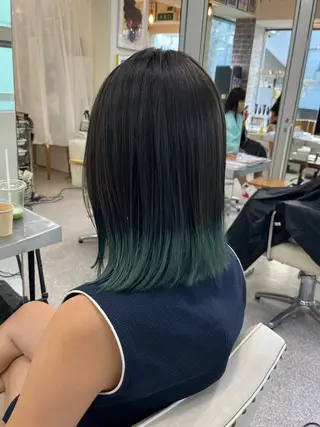 ミディアム カラー エクステ ハイトーン 💭黒崎ハルカのヘアスタイル