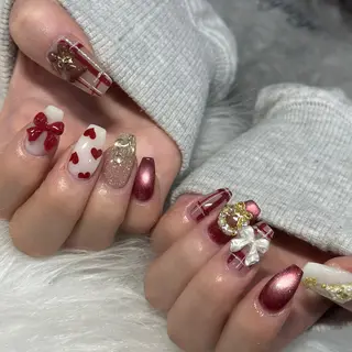 ネイル LAVISH nanamiのネイルデザイン