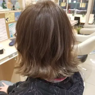 ミディアム Ash瀬谷 長嶋零のヘアスタイル