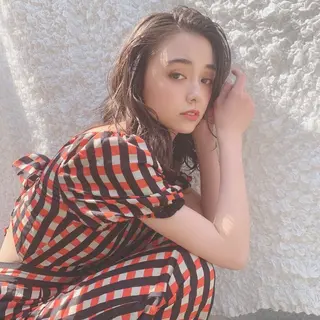 ロング カラー 個性派/ハイトーン ✨✨　稲吉菜々美のヘアスタイル