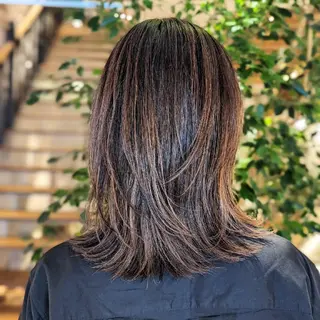 カラー WARREN・TRICOMI NEW YORK 表参道店所属・浅比 惇平のヘアスタイル