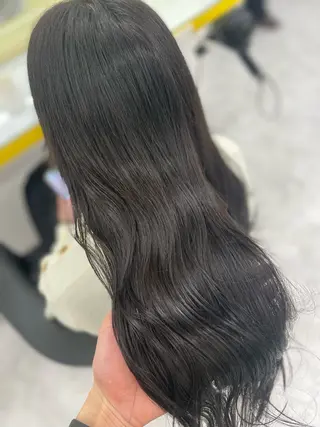 ロング カラー ヘアアレンジ ☁️縮毛矯正✖️ 透明感☁️りくのヘアスタイル