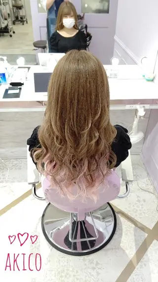 セミロング LUXBE GALLERY なんば駅前店所属・ラックスビーギャラリ ー AKICOのヘアスタイル