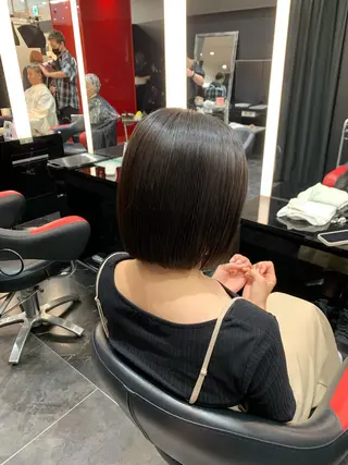 ショート カラー 艶髪/白髪ぼかし ヘッドスパ/大野結菜のヘアスタイル