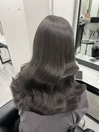 カラー 🎀ハイトーン🎀 🩶艶髪🩶YUNAのヘアスタイル