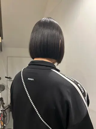 ショート hen所属・心斎橋/レイヤー/ ブリーチ/モエのヘアスタイル