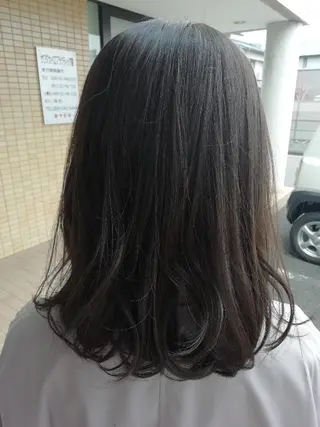 カラー 堀 望美のヘアスタイル