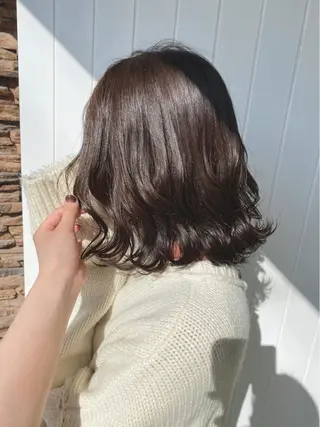 ミディアム 髙井 麻帆のヘアスタイル