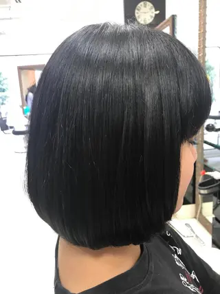 ミディアム 米良 志織のヘアスタイル
