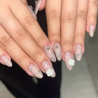 ネイル LIAn.🎀 Munakataのネイルデザイン