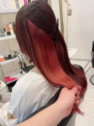 ロング ケアブリーチ&シール エクステの店和田翔莉のヘアスタイル