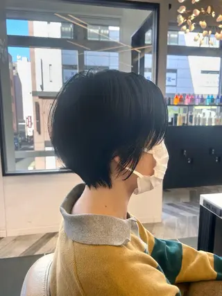 ショート 小向 音緒のヘアスタイル