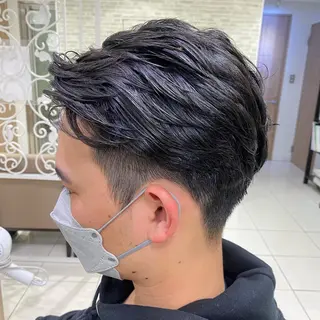 メンズ 小金丸 里沙のヘアスタイル