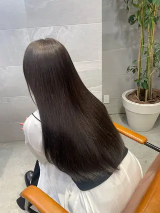 カラー はやしだ あおいのヘアスタイル