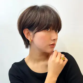 ショート mee.浦和店所属・浦和指名率No.1 ショート特化美容師のヘアスタイル