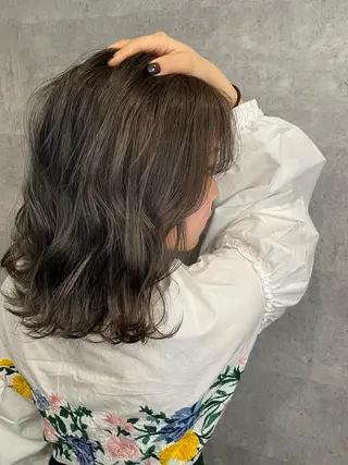 ミディアム _WHITE 天神店のヘアスタイル