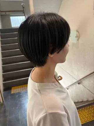 ショート カット/ブリーチ🦋 のの  YECCAのヘアスタイル