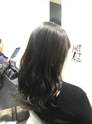セミロング ✨あなたのお悩み解消 美容師✨TOMOKAのヘアスタイル