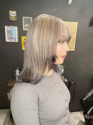 ミディアム ハンソン ディンのヘアスタイル