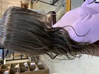 セミロング カラー パーマ ヘアアレンジ メンズ キッズ ネイル マツエク・マツパ 中津No.1髪質改善 店長✨透ける暗髪のヘアスタイル
