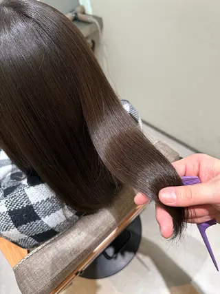 セミロング カラー ヘアアレンジ 大人美人:髪質改善 ✂︎YUGOのヘアスタイル