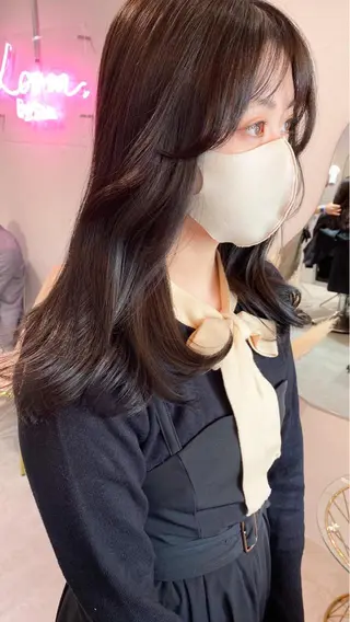 セミロング カラー 新宿/韓国風レイヤー 髪質改善/渋谷直樹のヘアスタイル