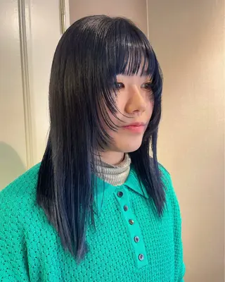 ロング カラー 佐野 えり奈のヘアスタイル