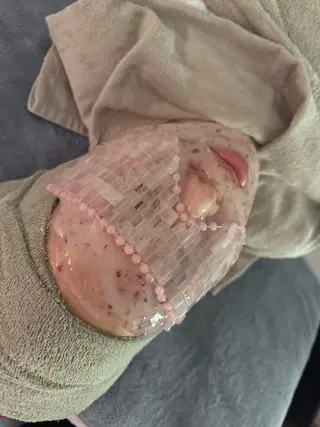 極上フェイシャル LOAのエステ・リラクイメージ