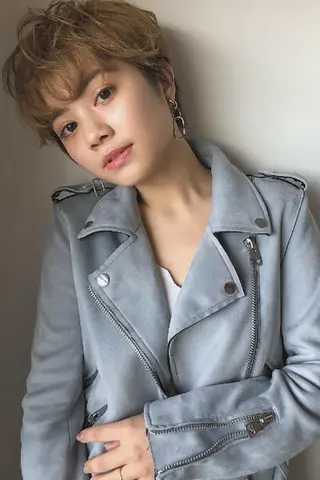 ショート カラー 【大宮】デザイナー Anne 諳 アンのヘアスタイル