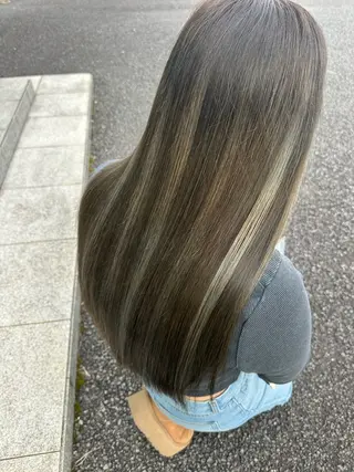 カラー 町田 里奈のヘアスタイル