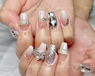 ネイル Salon de Minuit🦩のネイルデザイン