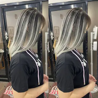 ミディアム カラー ヒカ/外国人風 デザインカラーのヘアスタイル