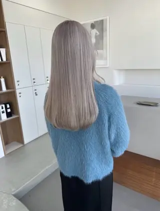 ロング カラー runa|color × straightのヘアスタイル